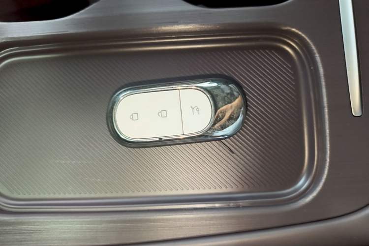 Used Leapmotor C16 2024 Range-Extended 200 Luxury Edition Interior 1