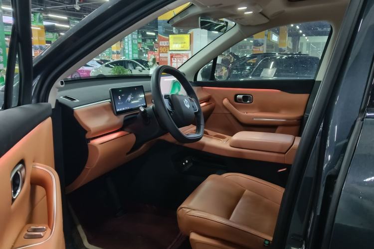 Used Leapmotor C16 2024 Range-Extended 200 Luxury Edition Interior 1