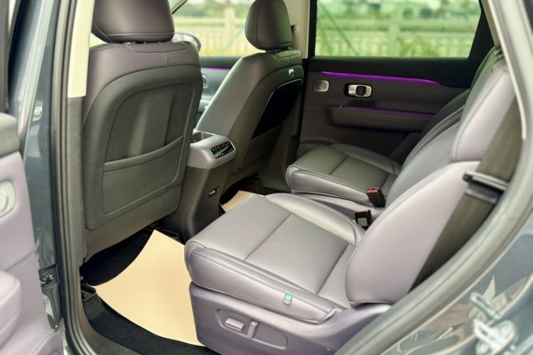 Used Leapmotor C16 2024 Range-Extended 200 Luxury Edition Interior 10