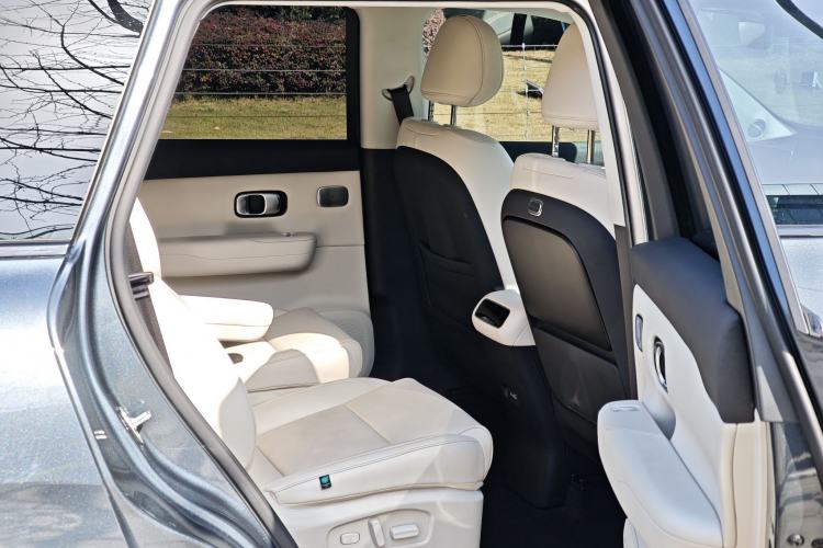 Used Leapmotor C16 2024 Range-Extended 200 Luxury Edition Interior 2