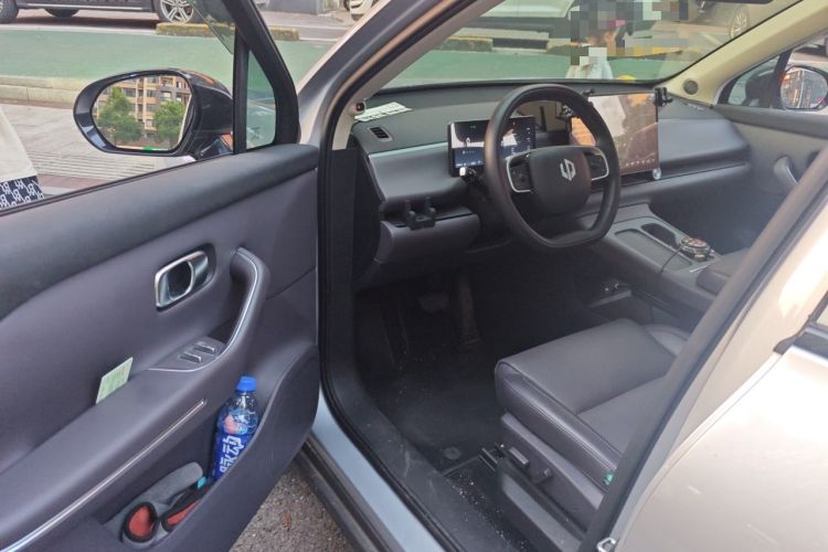 Used Leapmotor C16 2024 Range-Extended 200 Luxury Edition Interior 3