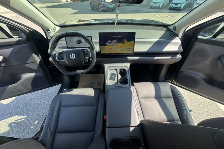 Used Leapmotor C16 2024 Pure Electric 520 Deluxe Edition Interior 3