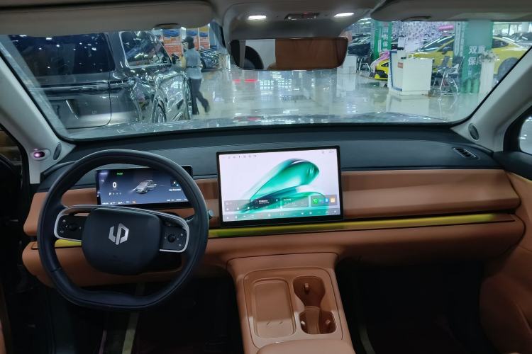 Used Leapmotor C16 2024 Range-Extended 200 Luxury Edition Interior 3
