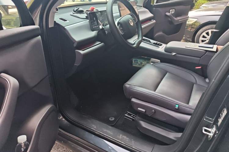 Used Leapmotor C16 2024 Range-Extended 200 Luxury Edition Interior 3