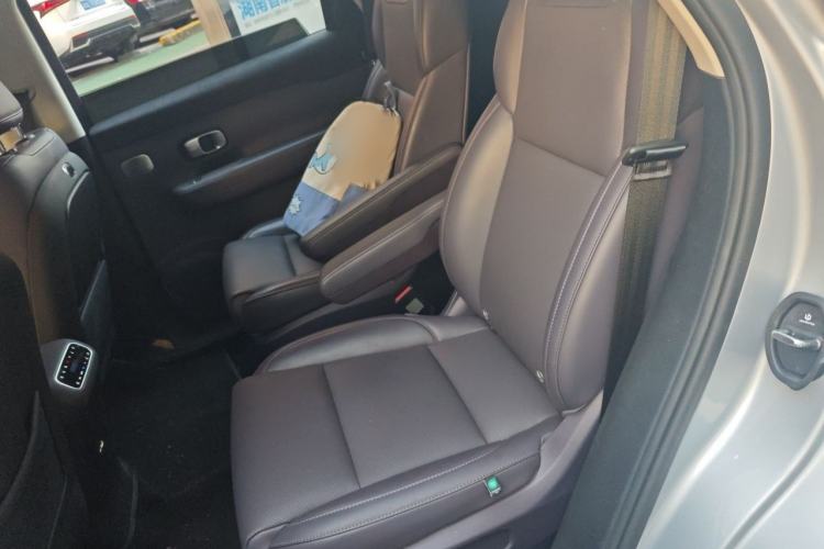 Used Leapmotor C16 2024 Range-Extended 200 Luxury Edition Interior 4