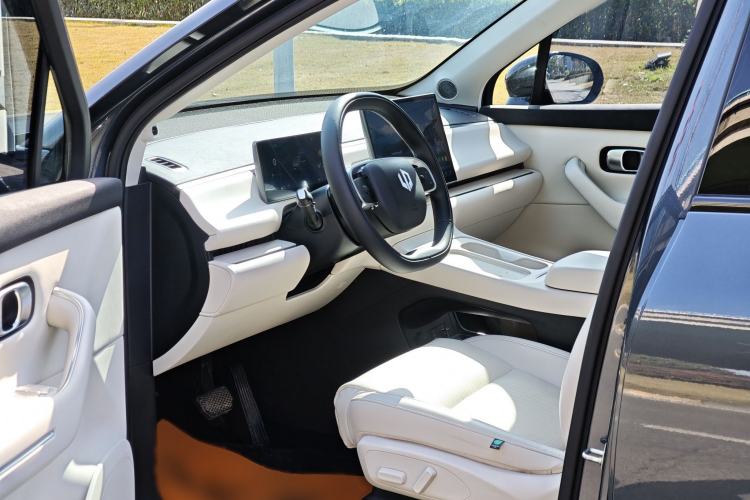 Used Leapmotor C16 2024 Range-Extended 200 Luxury Edition Interior 4