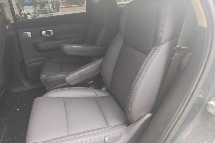 Used Leapmotor C16 2024 Pure Electric 520 Deluxe Edition Interior 4