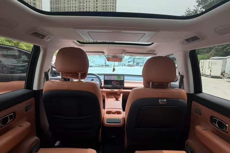 Used Leapmotor C16 2024 Range-Extended 200 Luxury Edition Interior 4