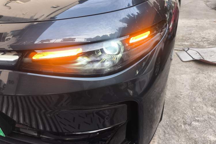 Used Leapmotor C16 2024 Pure Electric 520 Deluxe Edition Left Front Headlight