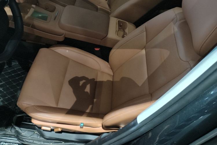 Used Leapmotor C16 2024 Range-Extended 200 Luxury Edition Left Front Seat