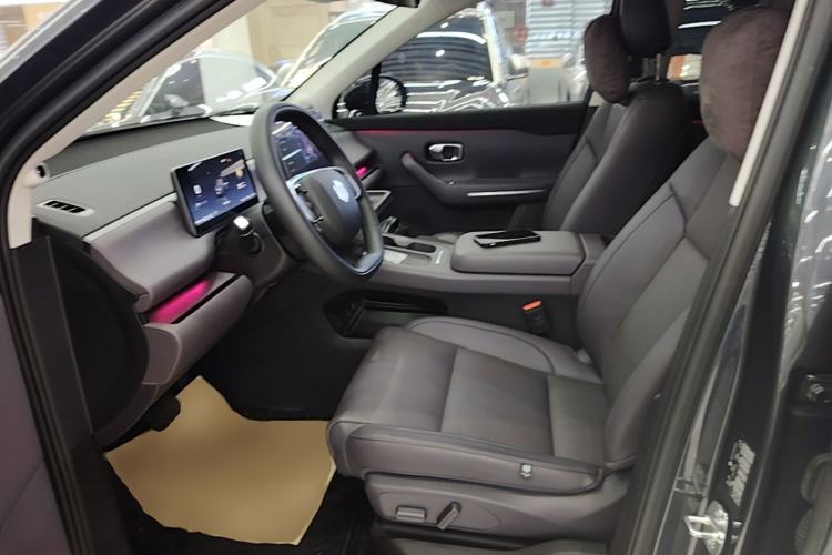 Used Leapmotor C16 2024 Range-Extended 200 Luxury Edition Left Front Seat