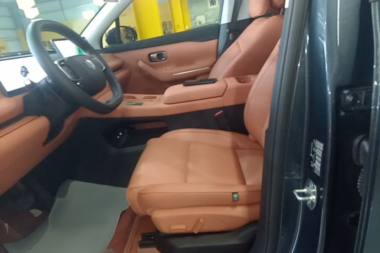 Used Leapmotor C16 2024 Range-Extended 200 Luxury Edition Left Front Seat