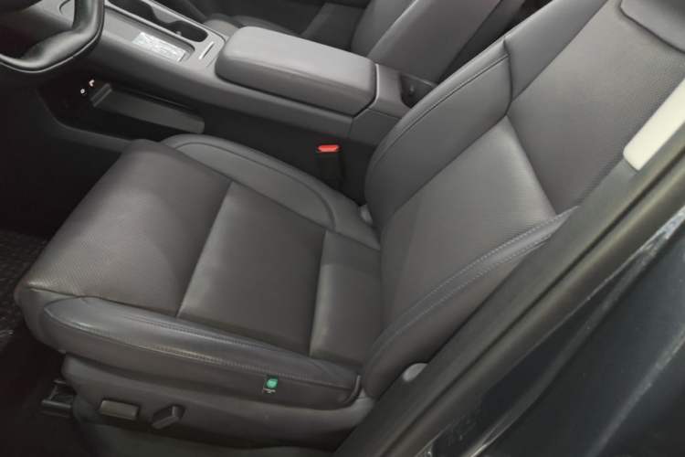 Used Leapmotor C16 2024 Range-Extended 200 Luxury Edition Left Front Seat