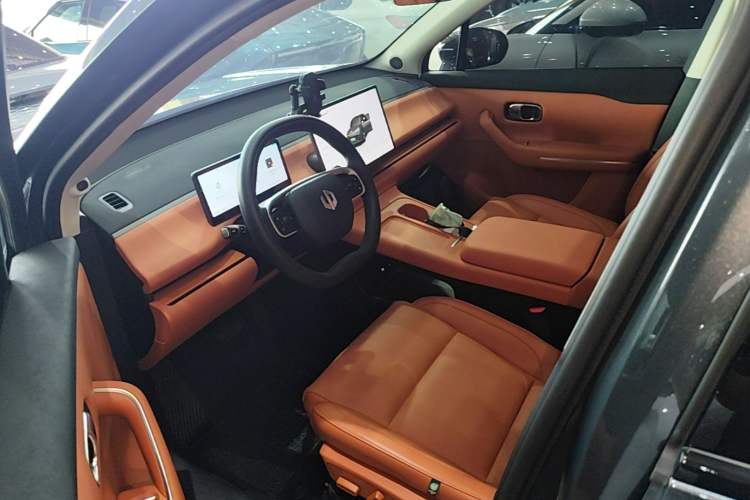 Used Leapmotor C16 2024 Range-Extended 200 Luxury Edition Left Front Seat