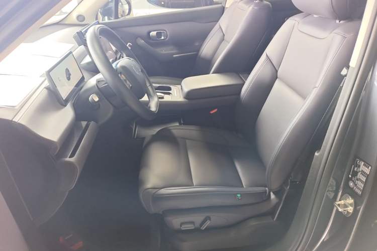 Used Leapmotor C16 2024 Range-Extended 200 Luxury Edition Left Front Seat