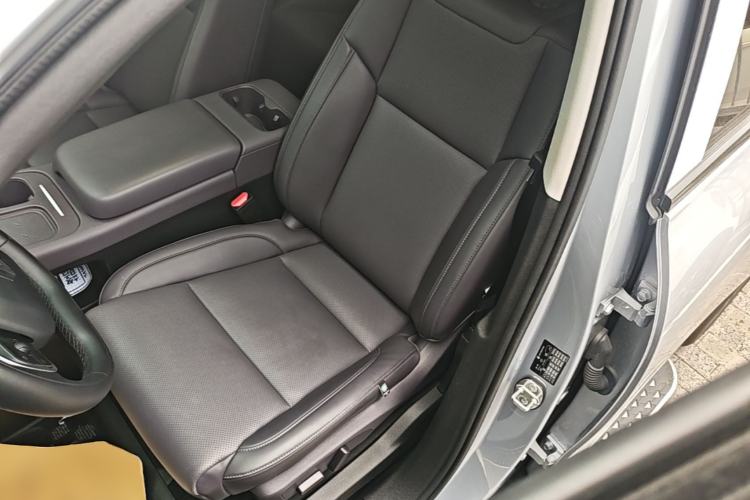 Used Leapmotor C16 2024 Range-Extended 200 Luxury Edition Left Front Seat