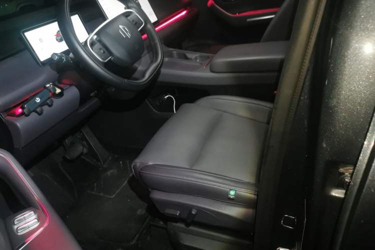Used Leapmotor C16 2024 Pure Electric 520 Deluxe Edition Left Front Seat