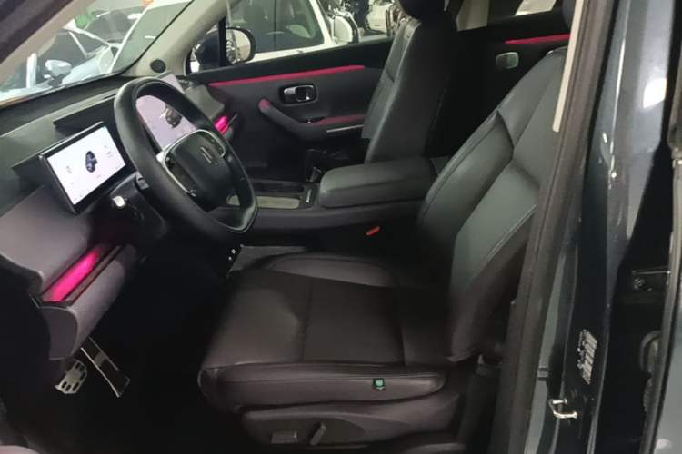 Used Leapmotor C16 2024 Pure Electric 520 Deluxe Edition Left Front Seat