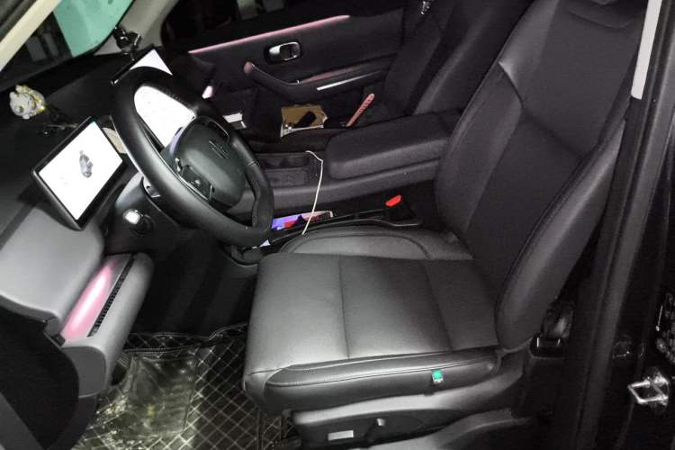 Used Leapmotor C16 2024 All-Electric 520 LiDAR Edition Left Front Seat