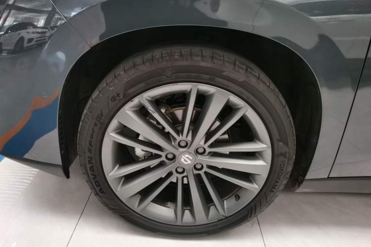 Used Leapmotor C16 2024 Range-Extended 200 Luxury Edition Left Front Wheel Hub