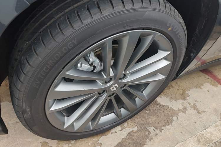 Used Leapmotor C16 2024 Range-Extended 200 Luxury Edition Left Front Wheel Hub