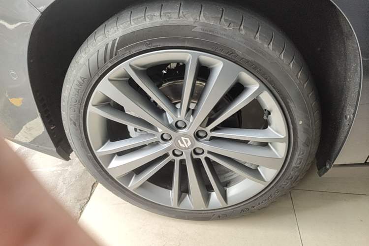 Used Leapmotor C16 2024 Range-Extended 200 Luxury Edition Left Front Wheel Hub