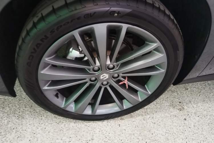 Used Leapmotor C16 2024 Range-Extended 200 Luxury Edition Left Front Wheel Hub