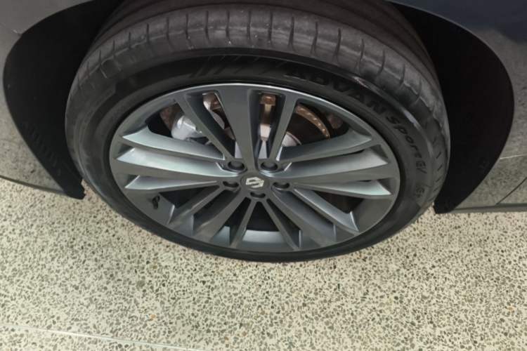 Used Leapmotor C16 2024 Range-Extended 200 Luxury Edition Left Front Wheel Hub