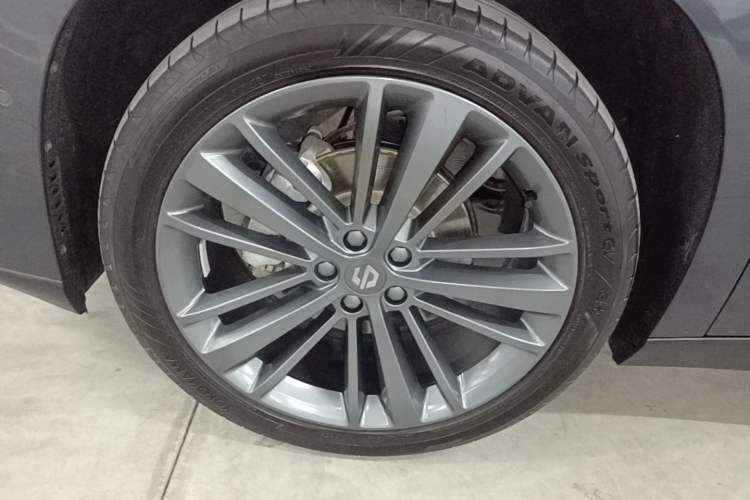 Used Leapmotor C16 2024 Range-Extended 200 Luxury Edition Left Front Wheel Hub
