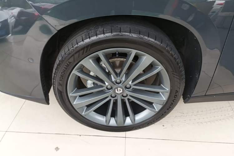 Used Leapmotor C16 2024 Range-Extended 200 Luxury Edition Left Front Wheel Hub