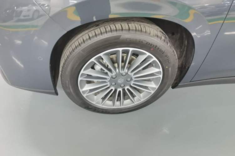 Used Leapmotor C16 2024 Range-Extended 200 LiDAR Edition Left Front Wheel Hub