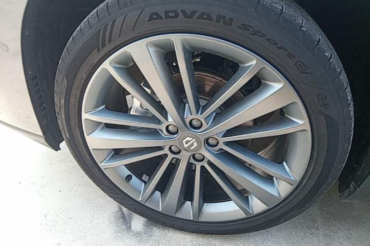 Used Leapmotor C16 2024 Range-Extended 200 Luxury Edition Left Front Wheel Hub