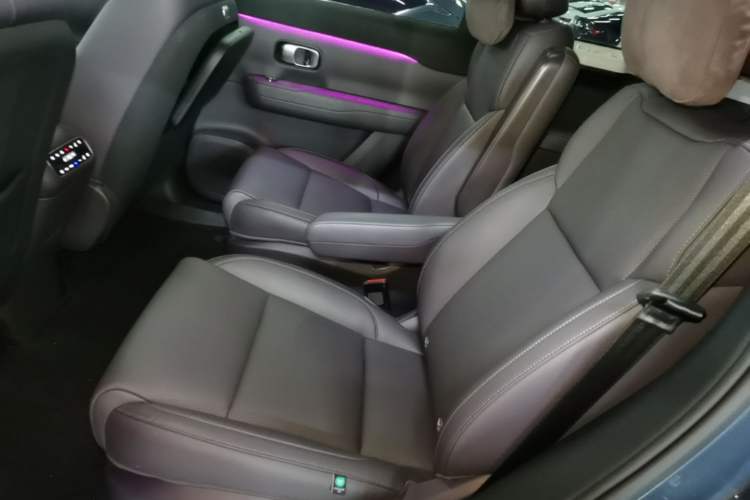 Used Leapmotor C16 2024 Pure Electric 580 LiDAR Edition Left Rear Seat