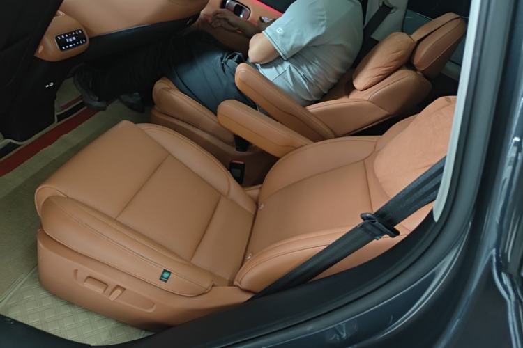 Used Leapmotor C16 2024 Range-Extended 200 Luxury Edition Left Rear Seat