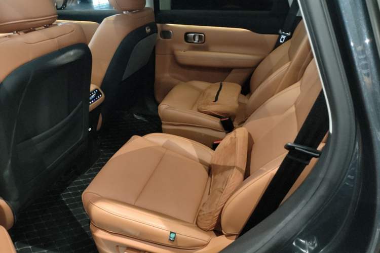 Used Leapmotor C16 2024 Range-Extended 200 Luxury Edition Left Rear Seat