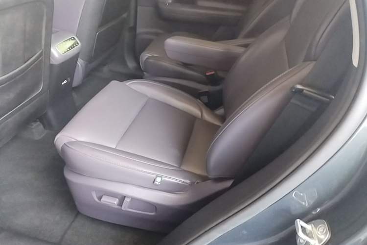 Used Leapmotor C16 2024 Pure Electric 520 Deluxe Edition Left Rear Seat