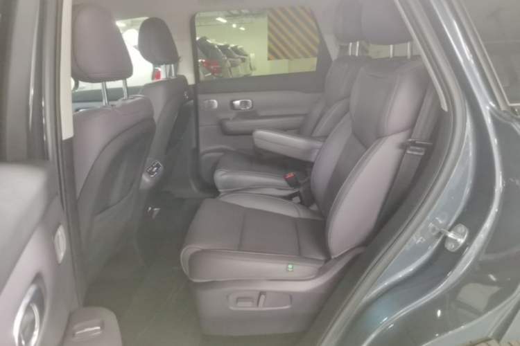 Used Leapmotor C16 2024 Range-Extended 200 LiDAR Edition Left Rear Seat