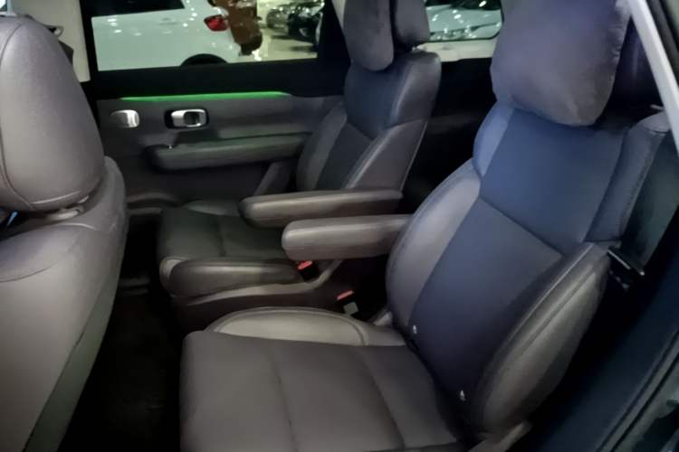 Used Leapmotor C16 2024 Pure Electric 520 Deluxe Edition Left Rear Seat