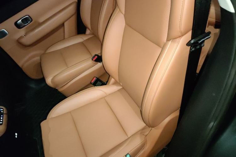 Used Leapmotor C16 2024 Range-Extended 200 Luxury Edition Left Rear Seat