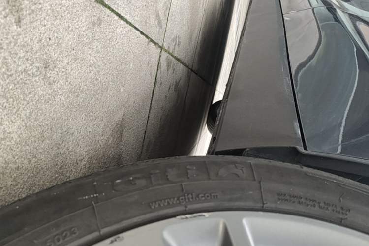 Used Leapmotor C16 2024 Pure Electric 520 Deluxe Edition Left Side Sill