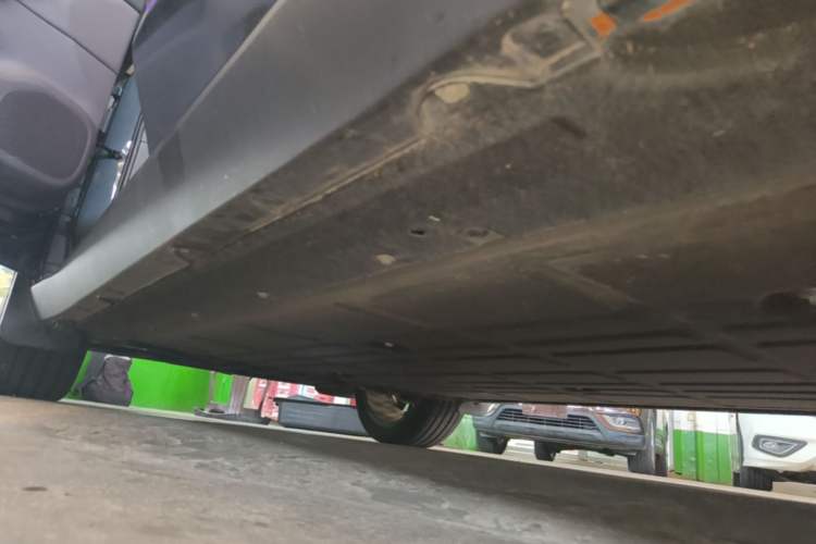 Used Leapmotor C16 2024 Pure Electric 520 Deluxe Edition Left Side Sill
