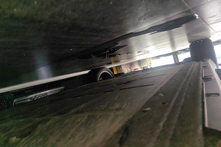 Used Leapmotor C16 2024 Pure Electric 520 Deluxe Edition Left Side Sill