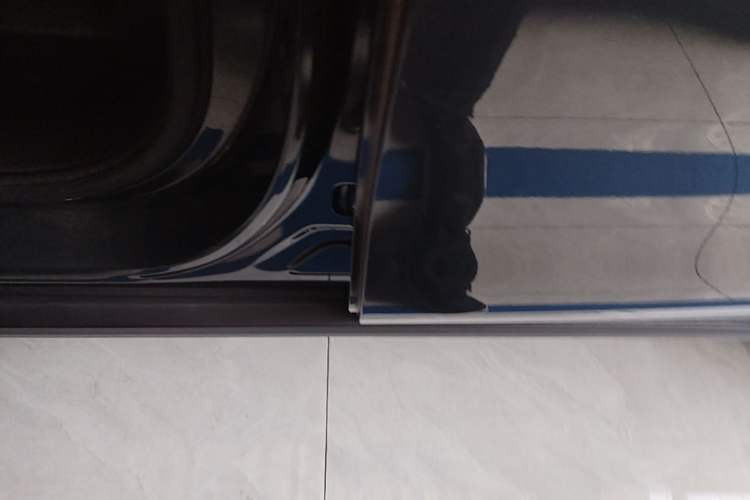 Used Leapmotor C16 2024 Pure Electric 520 Deluxe Edition Left Side Sill