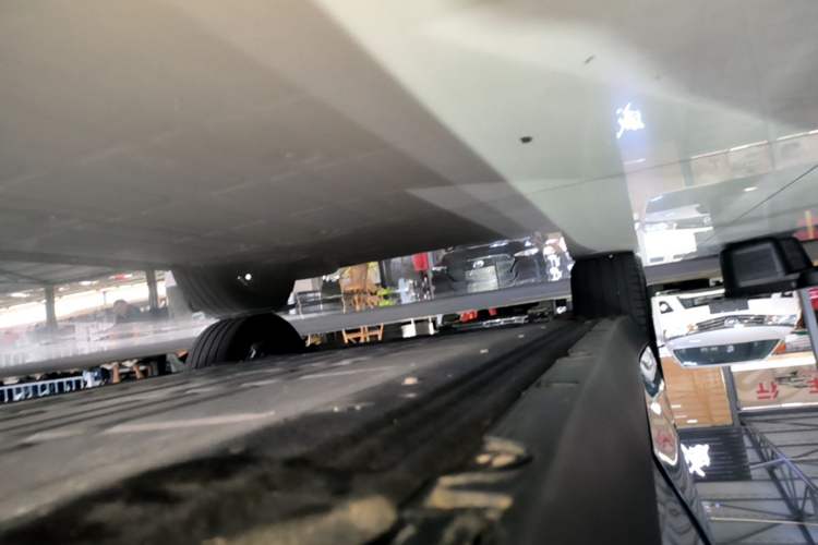 Used Leapmotor C16 2024 All-Electric 580 Luxury Edition Left Side Sill