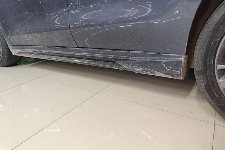 Used Leapmotor C16 2024 Range-Extended 200 Luxury Edition Left Side Sill