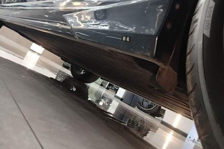 Used Leapmotor C16 2024 All-Electric 520 LiDAR Edition Left Side Sill