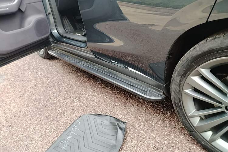 Used Leapmotor C16 2024 Range-Extended 200 Luxury Edition Left Side Sill