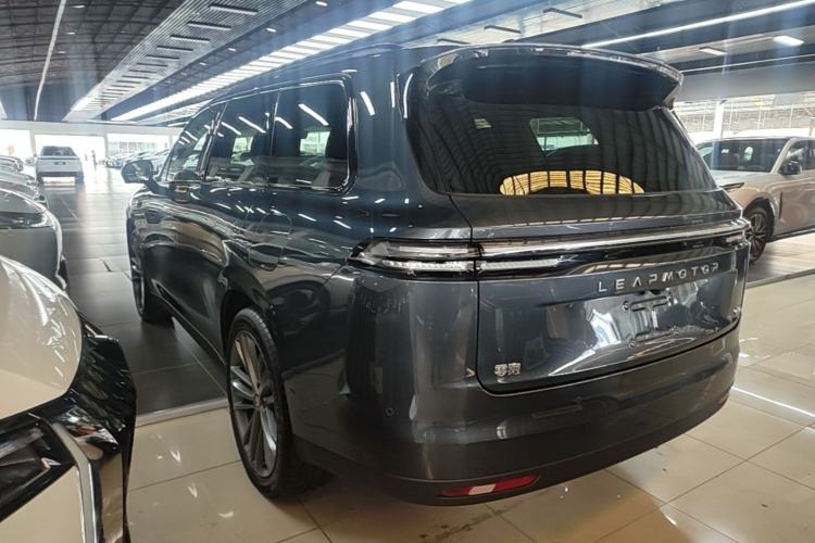 Used Leapmotor C16 2024 Range-Extended 200 Luxury Edition Rear Left 45 Deg