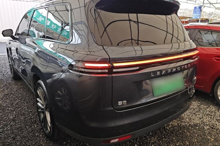 Used Leapmotor C16 2024 Range-Extended 200 Luxury Edition Rear Left 45 Deg