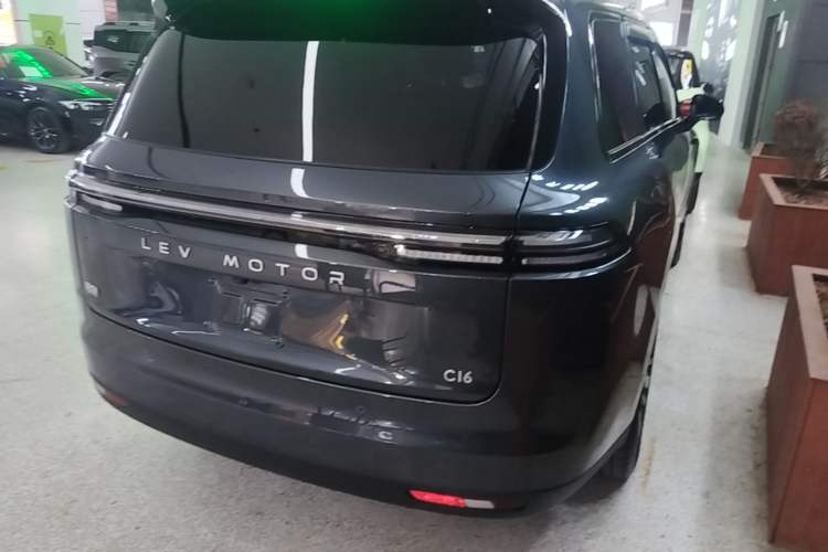 Used Leapmotor C16 2024 Range-Extended 200 Luxury Edition Rear Right 45 Deg